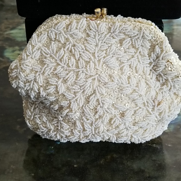 VINTAGE SEQUINED EVENING BAG - Picture 2 of 2